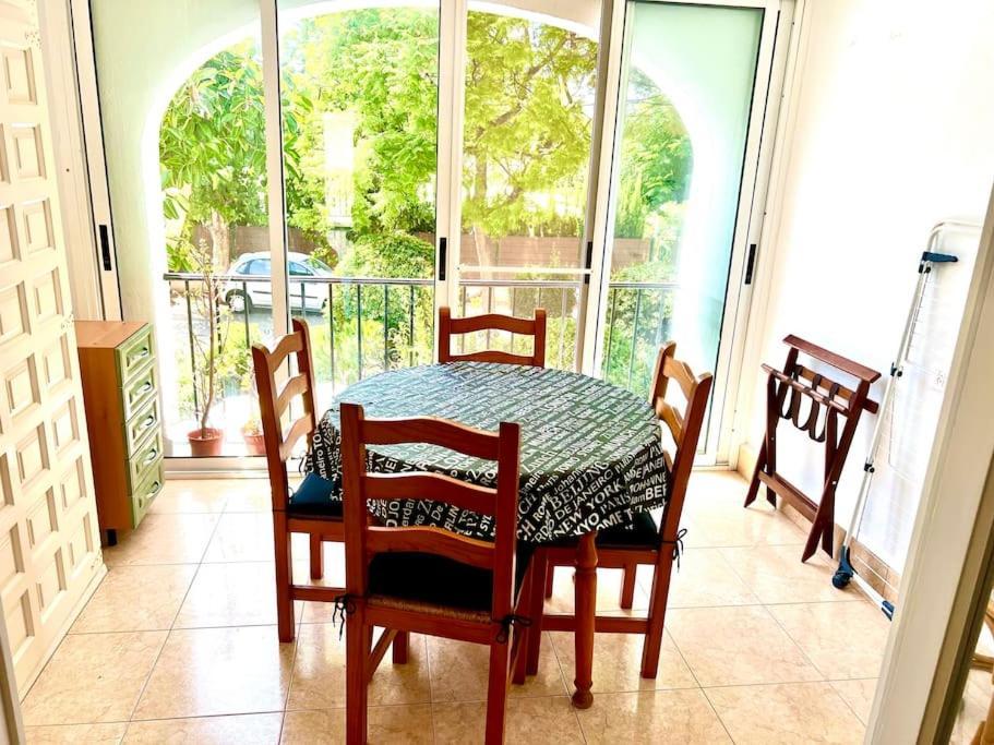Schnuckelige Wohnung Naehe Meer Дения Екстериор снимка